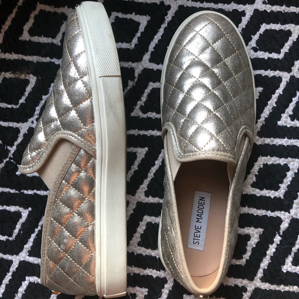 Steve Madden slip on sneakers